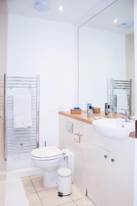 2 Bed 2 Bath Apartment With Canal View Dublin Dış mekan fotoğraf